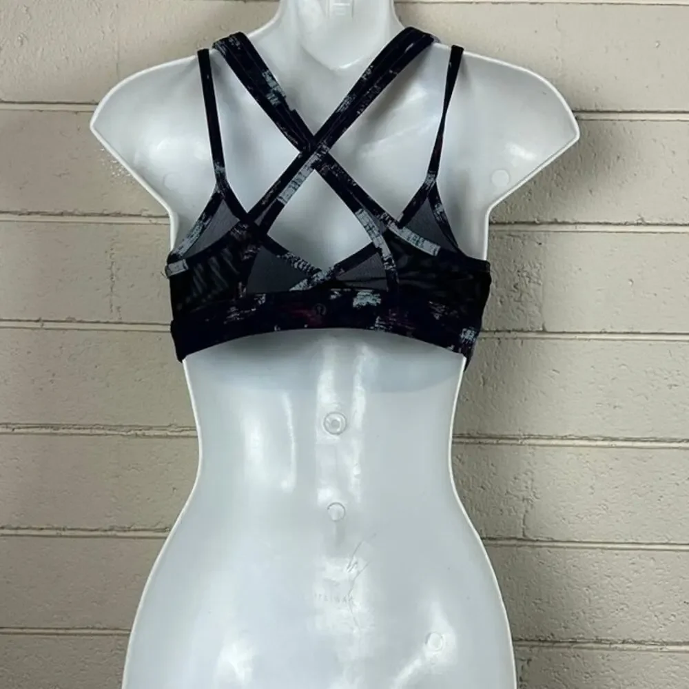 Lululemon Black Multicolor Sports Bra size 6